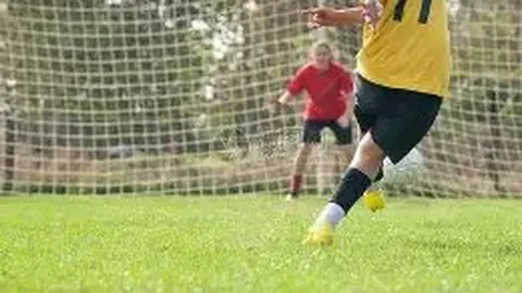 “阿斯普裏拉力挺梅西：评选公正化刻不容缓！”